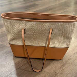 Izzy and Ali straw woven Tote Bag